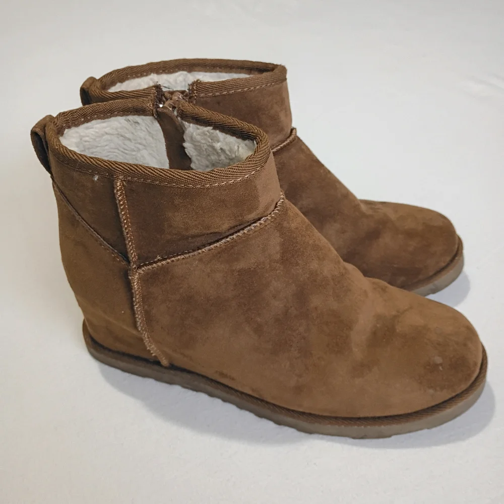 Dunes Karma Brown Suede-Like Hidden Wedge Ankle Boots Sz 10 Fall Autumn Winter